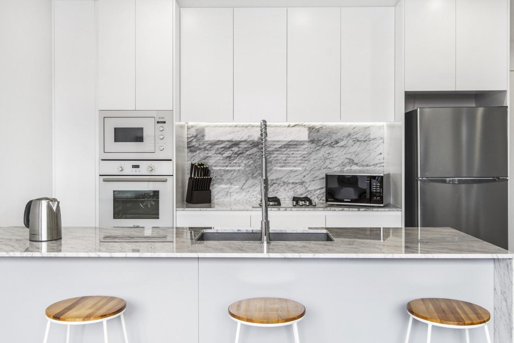 Boutique Apartment In Quiet, Sought-After Suburb Carnegie Екстериор снимка